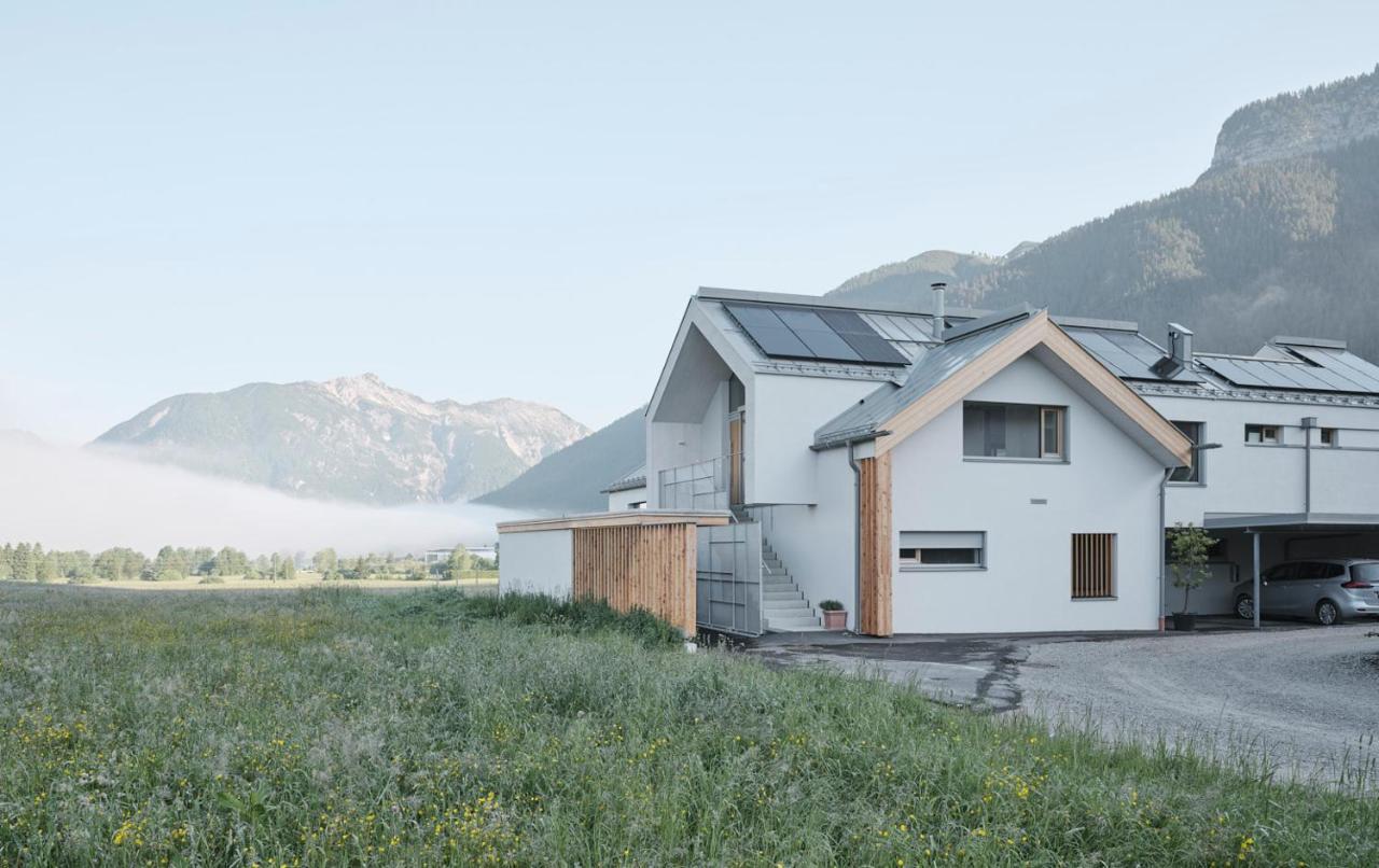 Urban Alpine Penthouse With Lake View Maurach  Buitenkant foto