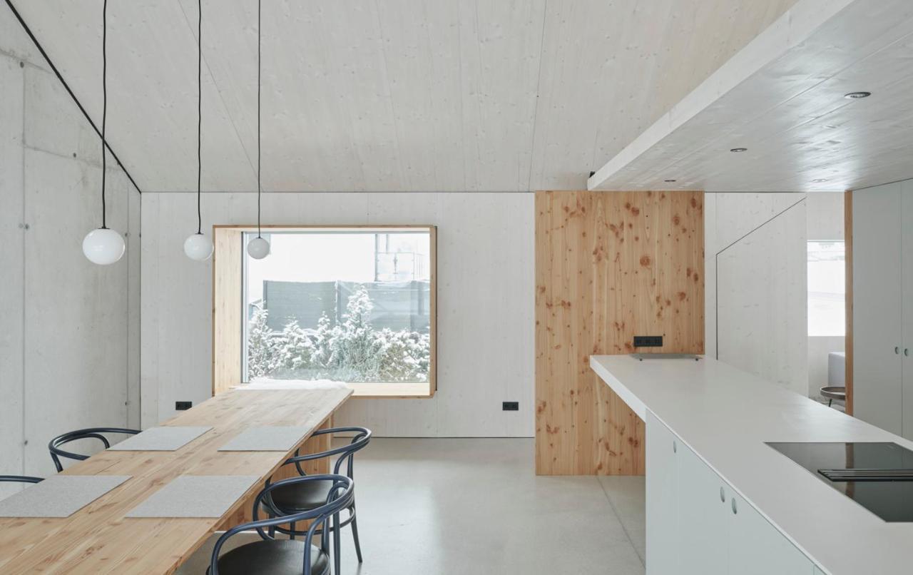 Urban Alpine Penthouse With Lake View Maurach  Buitenkant foto