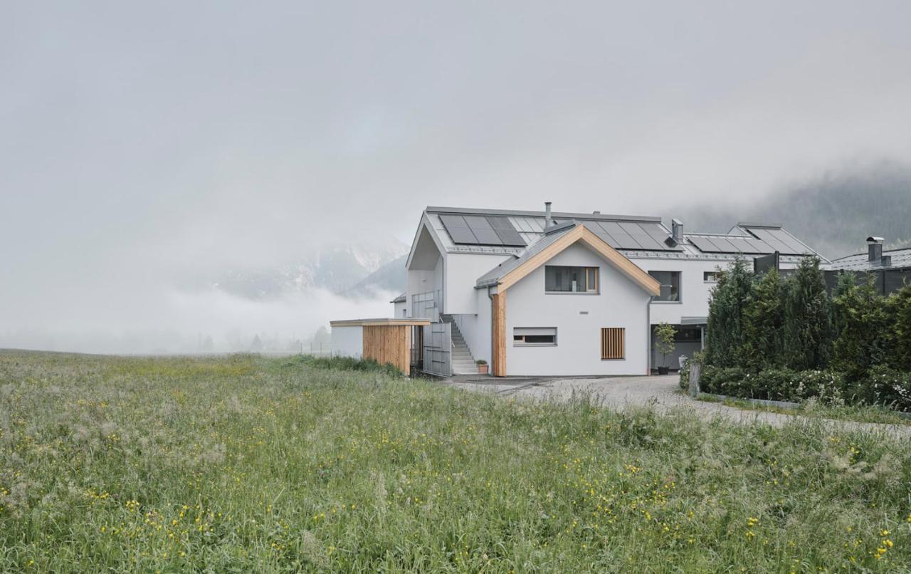 Urban Alpine Penthouse With Lake View Maurach  Buitenkant foto