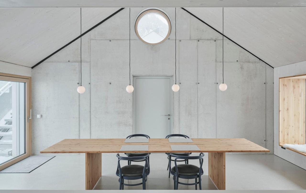 Urban Alpine Penthouse With Lake View Maurach  Buitenkant foto