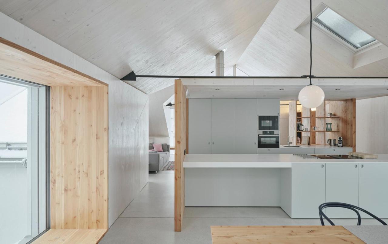 Urban Alpine Penthouse With Lake View Maurach  Buitenkant foto
